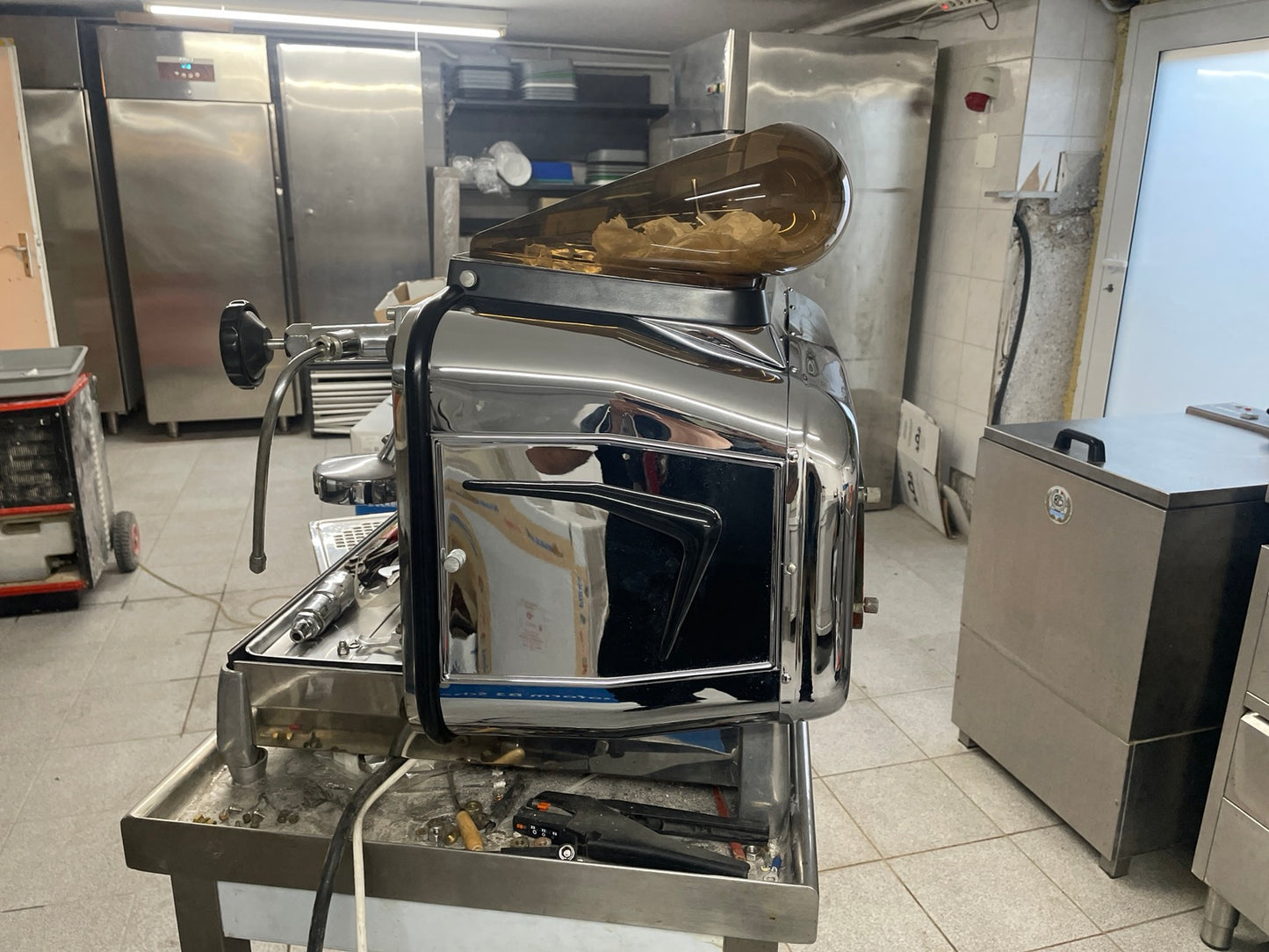 Restaurierungen von oltimer Kaffeemaschine